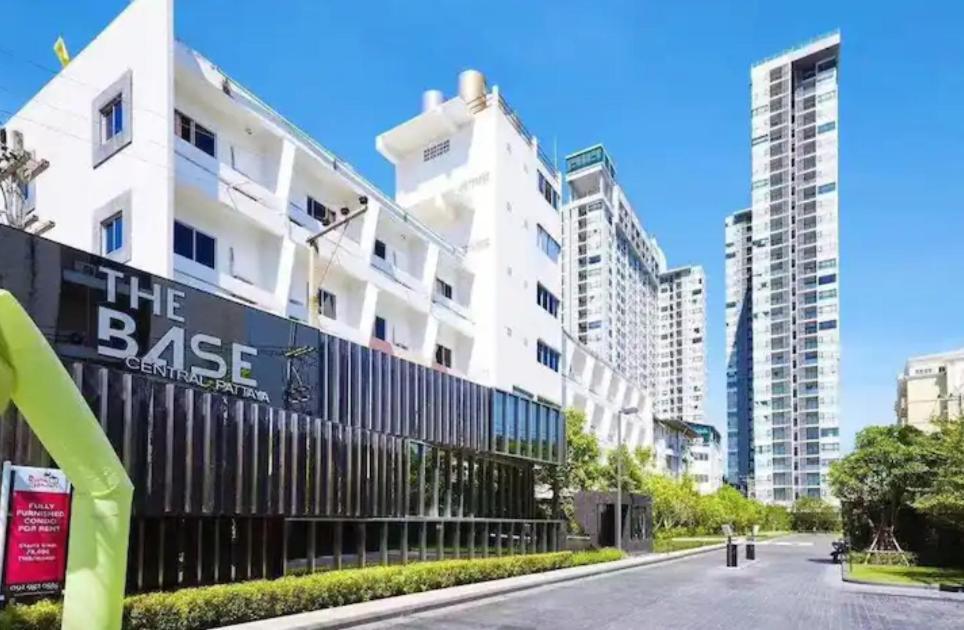 The Base Central Pattaya Quiet King-Bed With Infinity Pool & Free Netflix! ภายนอก รูปภาพ