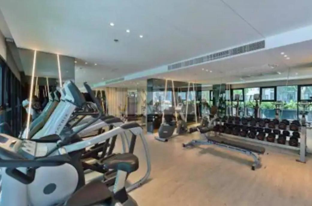 The Base Central Pattaya Quiet King-Bed With Infinity Pool & Free Netflix! ภายนอก รูปภาพ