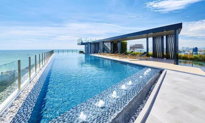 The Base Central Pattaya Quiet King-Bed With Infinity Pool & Free Netflix! ภายนอก รูปภาพ