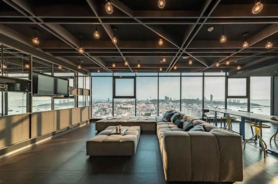 The Base Central Pattaya Quiet King-Bed With Infinity Pool & Free Netflix! ภายนอก รูปภาพ