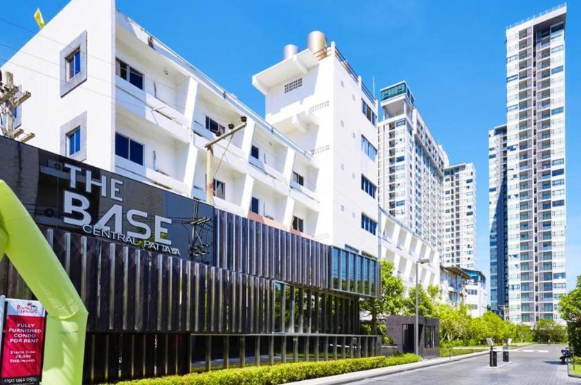 The Base Central Pattaya Quiet King-Bed With Infinity Pool & Free Netflix! ภายนอก รูปภาพ